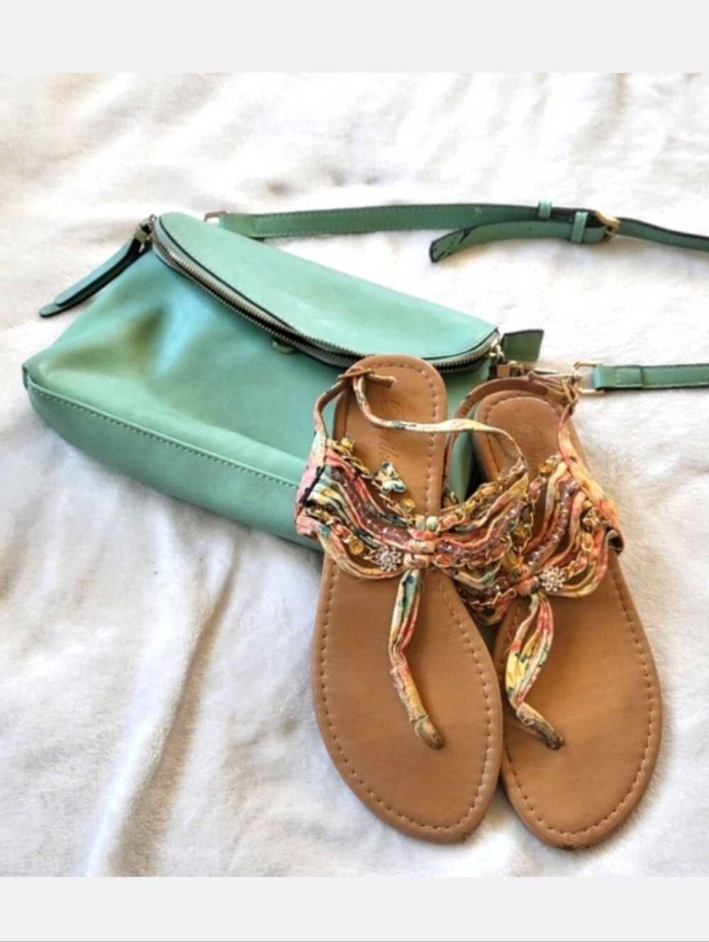 Paprika sandals Size 7 and a mint green Street Level purse